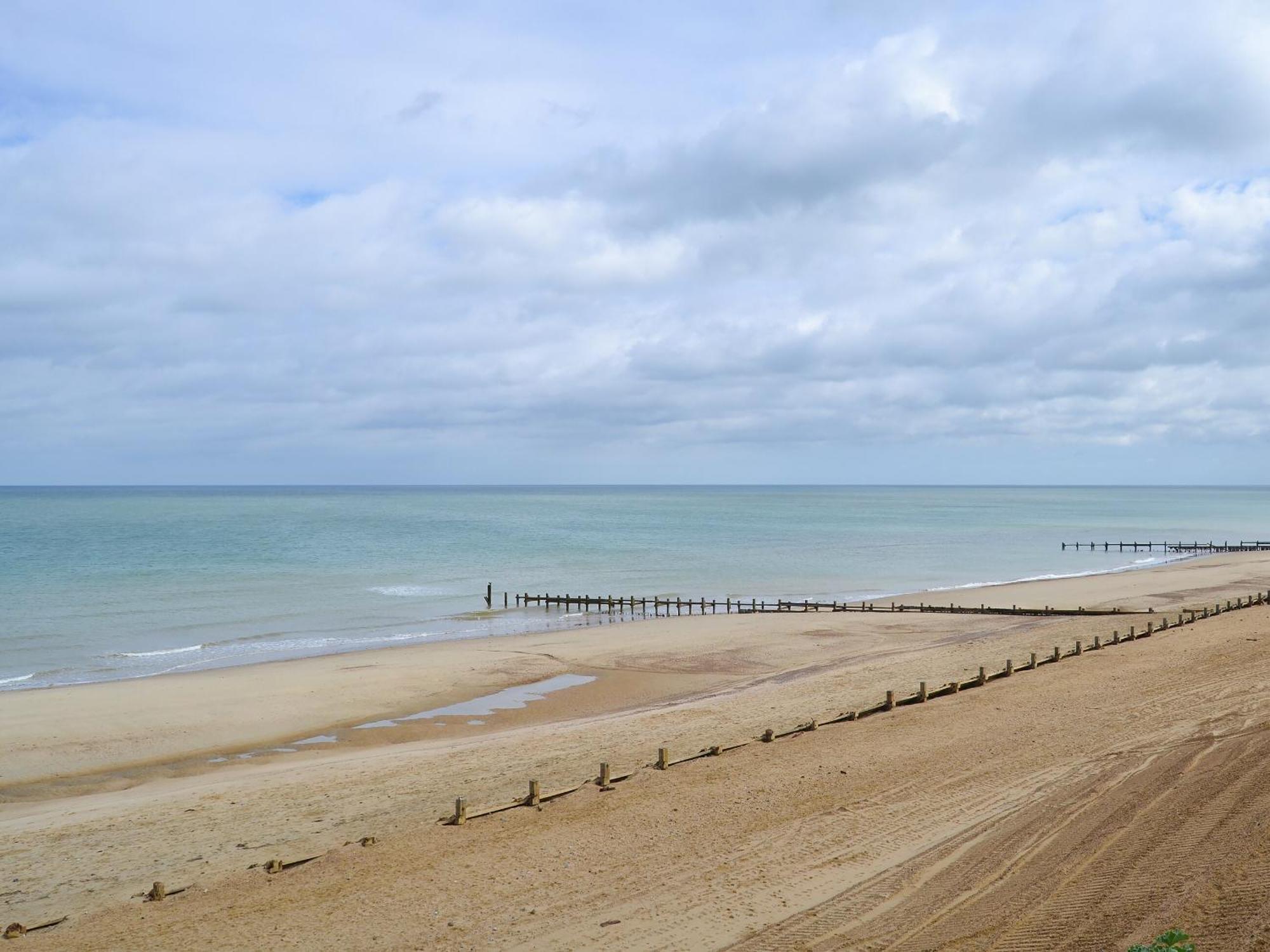 Rosemarys Sea View Villa Bacton  Exterior foto